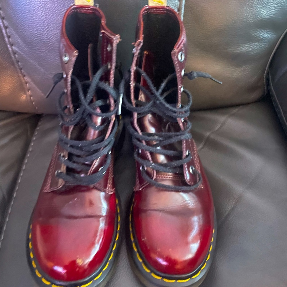 Dr Marten 1460 lace ups Oxblood